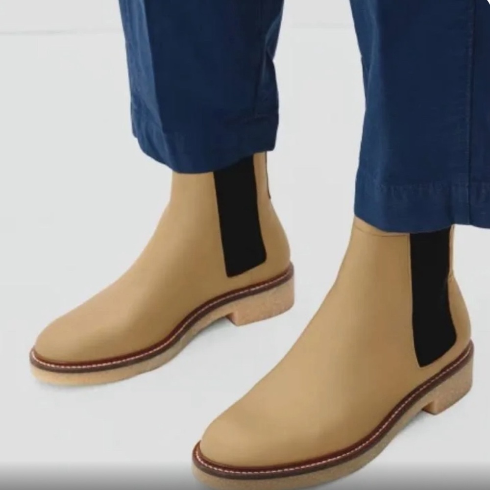 Everlane leather chelsea boots